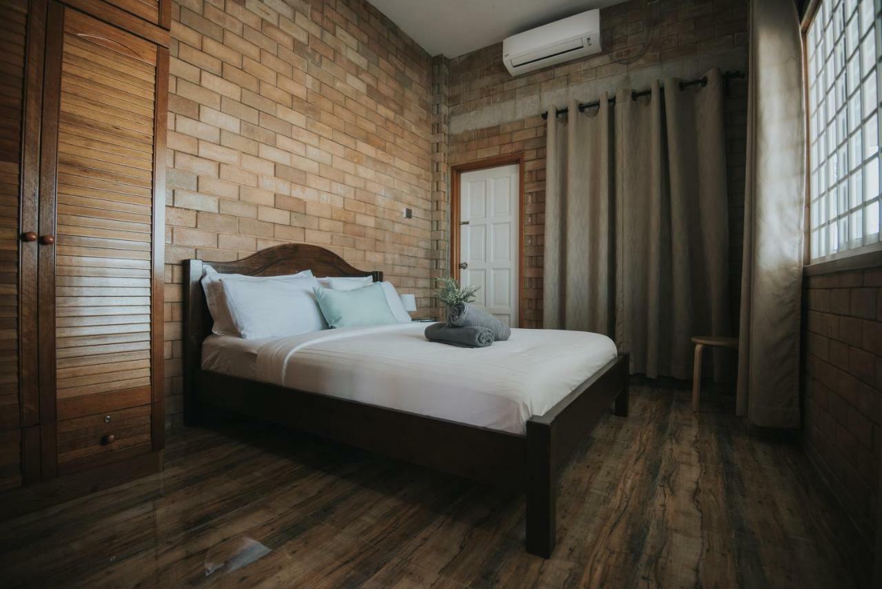 Ombak Deru Lodge Marang Exterior foto